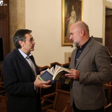 «Miguel de Cervantes: el hombre al desnudo»: coloquio entre José Manuel Lucía Megías y Javier San José Lera