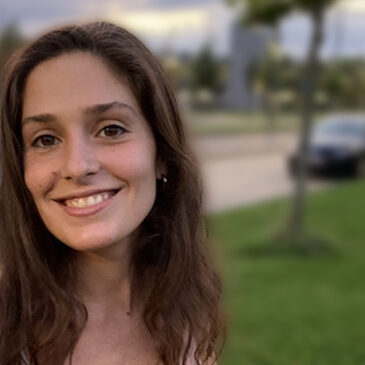 Micaela Moya gana el XI Premio Internacional de Investigación Literaria «Ángel González»